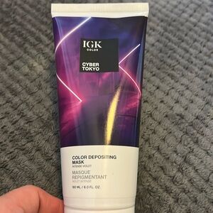 NWT.  IGK Color - Color Depositing Mask - Intense Violet.  6.0 fl oz